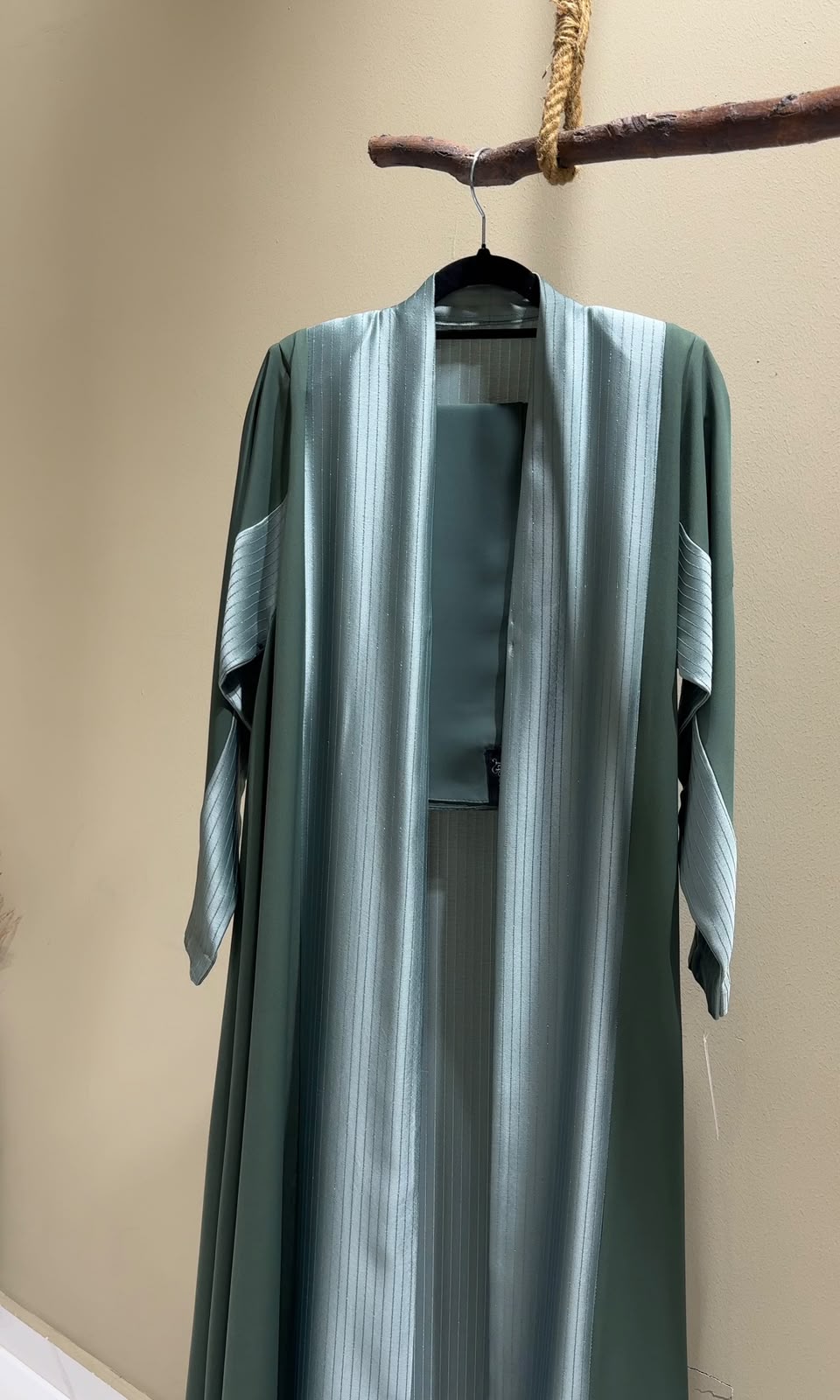 AB016 | تيفاني