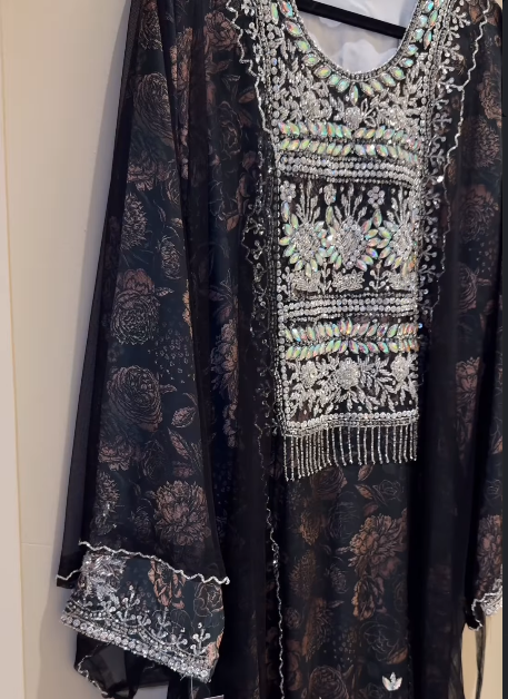 dress black